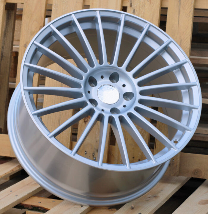 R19x9.5 5X112 ET 39 66.6 IN005 (IN0284) Silver Shining (SS) For BMW