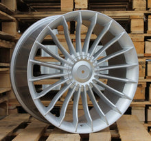 Indlæs billede til gallerivisning R18x8.5 5X120 ET 20 74.1 BK273 Silver (SI) For BMW (P2)