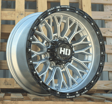 Indlæs billede til gallerivisning R20x10 8X180 ET 0 124.3 D1973 Silver+Black (SIBL) For 4X4 (K3)