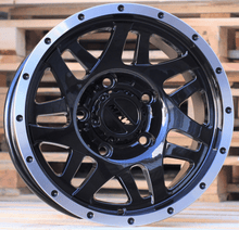 Indlæs billede til gallerivisning R15x8 6X139.7 ET 0 110.1 Q1509 Black+Polished Lip (BLPL) For 4X4 (P)