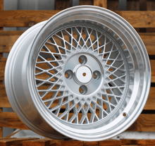 Indlæs billede til gallerivisning R15x8.25 4X100 ET 20 73.1 XF098 Polished Silver (MS) For RACIN (R)
