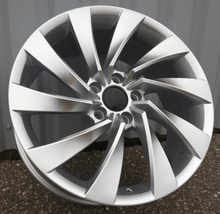 Indlæs billede til gallerivisning R17x7.5 5X112 ET 42 57.1 B5083 Silver Shining (SS) For VW (L2+K2)