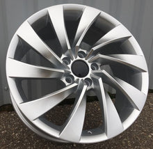 Indlæs billede til gallerivisning R19x8 5X112 ET 40 57.1 B5083 Silver Shining (SS) For VW (P)